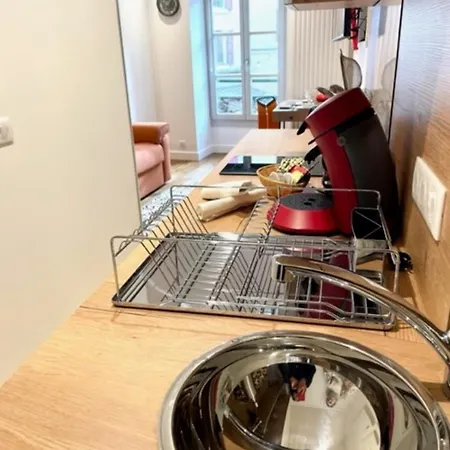 Ben Nevis Charming In The Heart Of The Lively Life Of The Pre Carre 안시